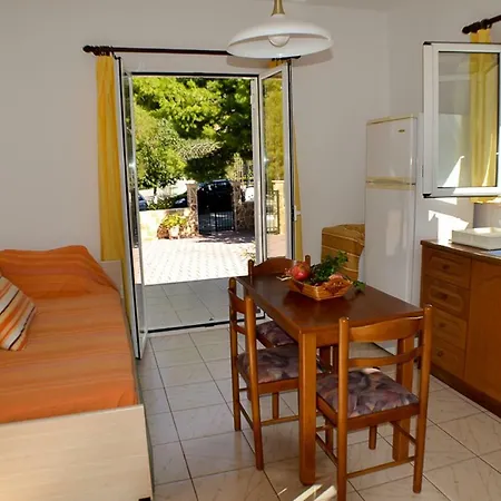Hotel de apartamente Sakkatos 3*