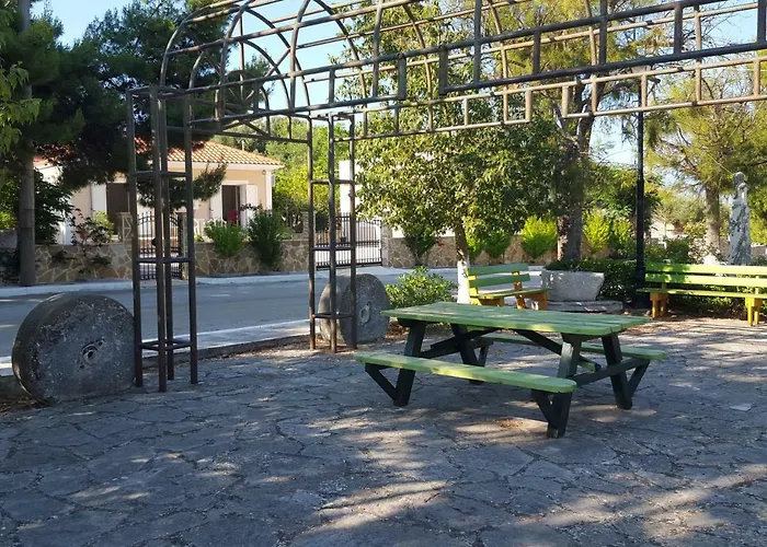 Sakkatos Aparthotel