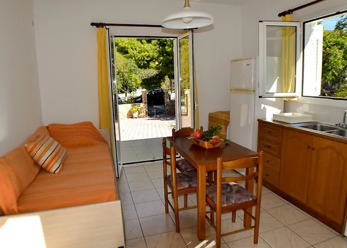 Aparthotel Sakkatos 3*