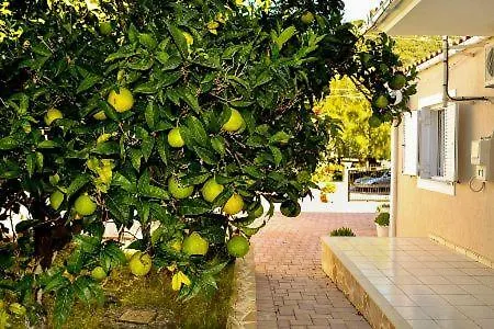 Aparthotel Sakkatos *